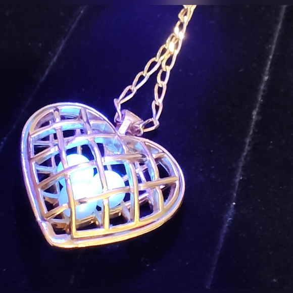 Avon Jewelry Vintage Avon Gold Tone Large Puffy Caged Heart